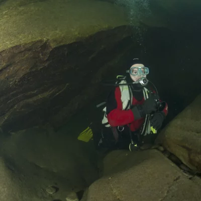 Diving through rocks